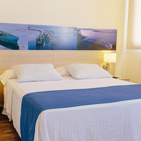 Hotel L'Algadir Del Delta Poblenou del Delta Oda fotoğraf
