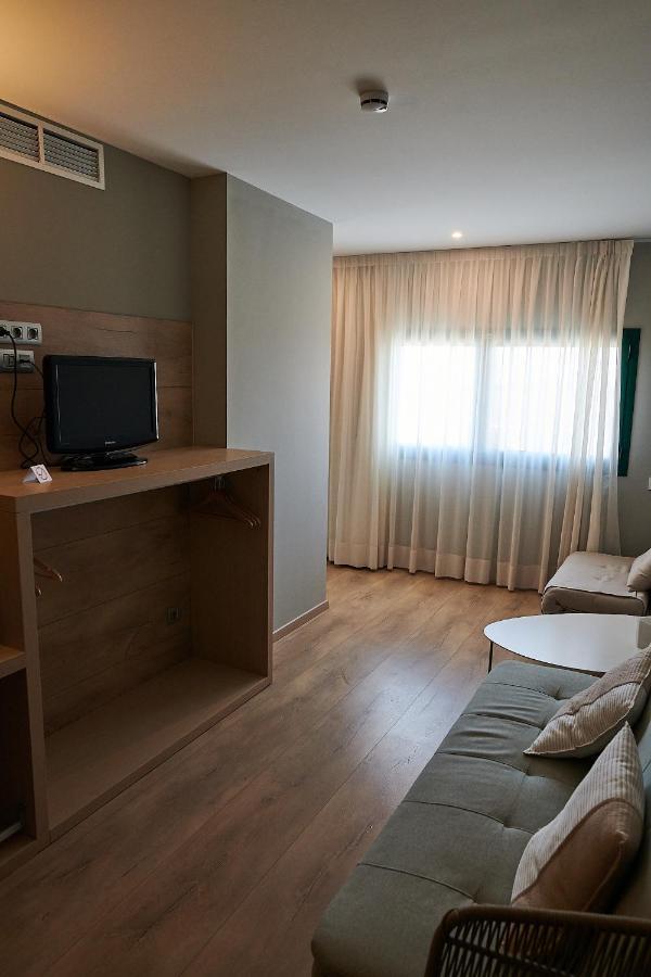 Hotel L'Algadir Del Delta Poblenou del Delta Dış mekan fotoğraf